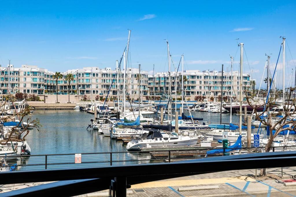 Stunning Marina Boat Views Peaceful Pool *