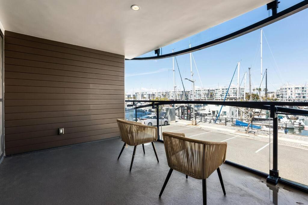 Apartment Stunning Marina Boat Views Peaceful Pool *