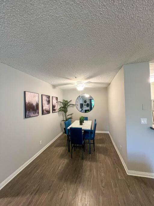 Apartment Exceptional 2 Bedroom In Heart Of Hollywood 201 *