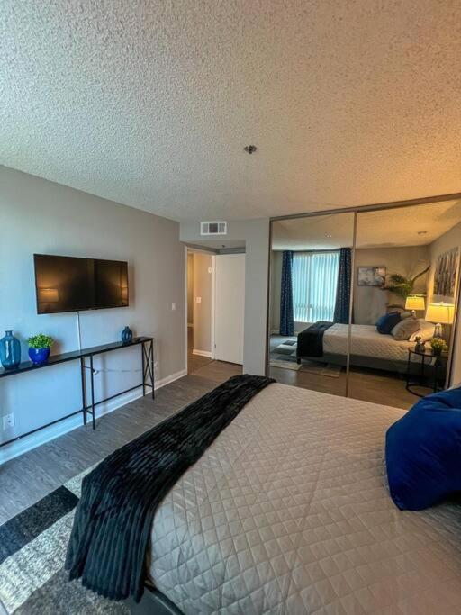 Exceptional 2 Bedroom In Heart Of Hollywood 201 Los Angeles
