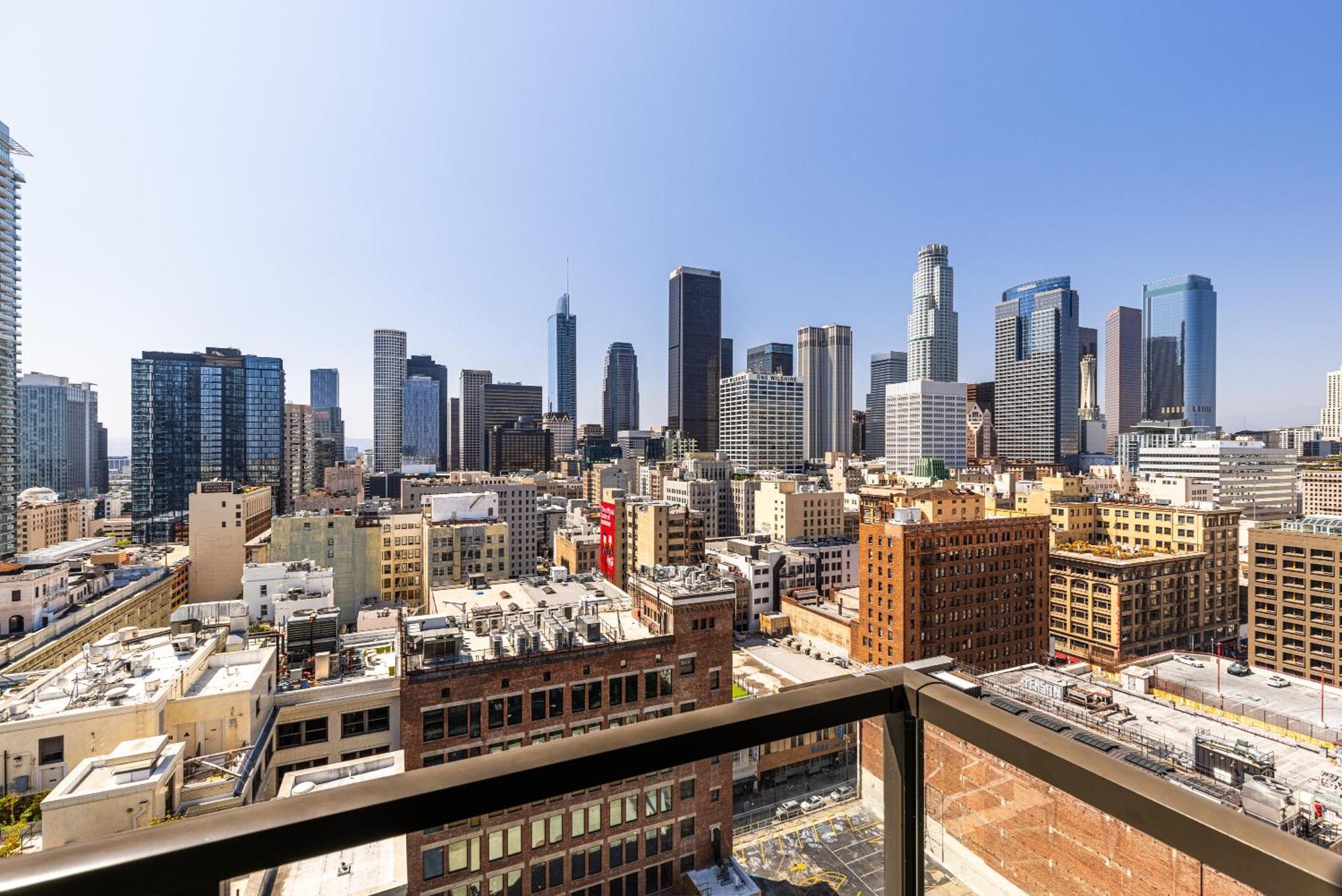 Floor High Rise 3 Bed Dtla Skyscraper Penthouse * Los Angeles
