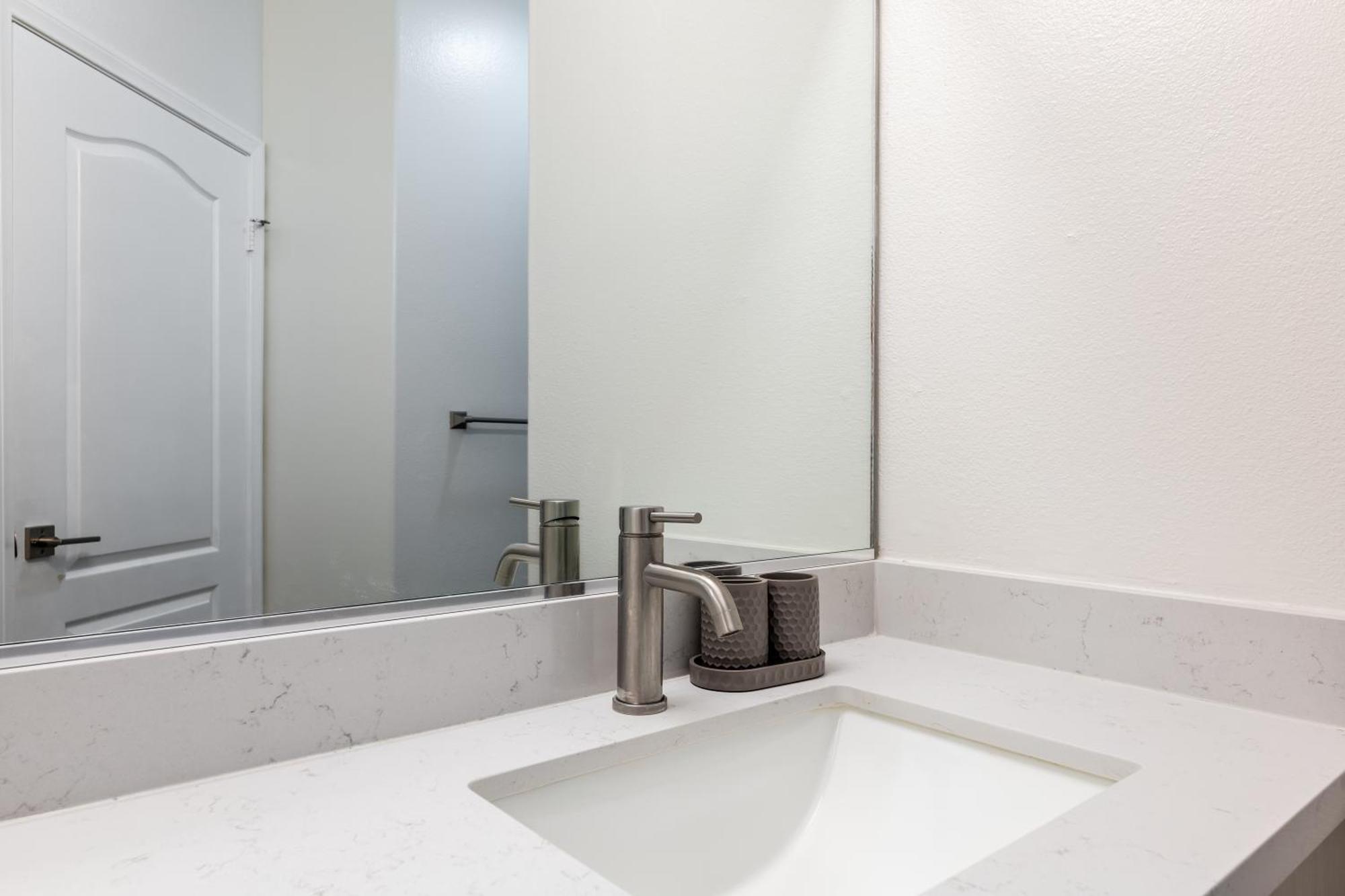 Apartment Cozy 2bd Retreat In Marinadelrey!free Parking&pool Los Angeles