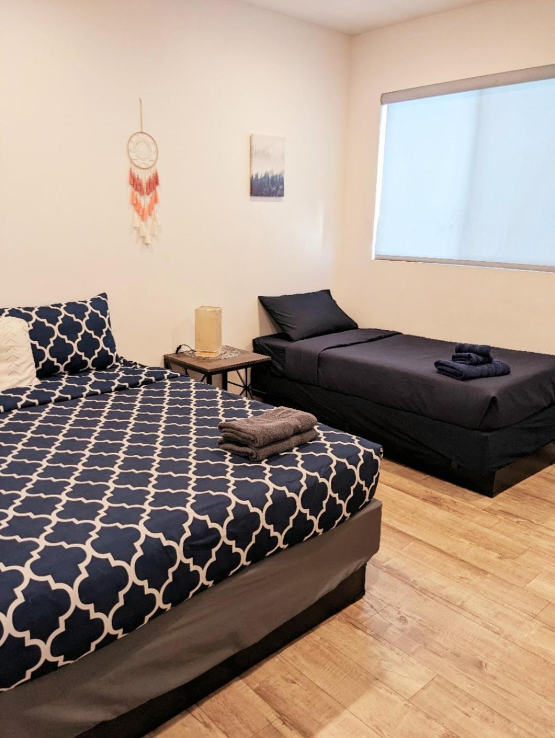 4br/4br Modern House At Mid-city Holiday home
