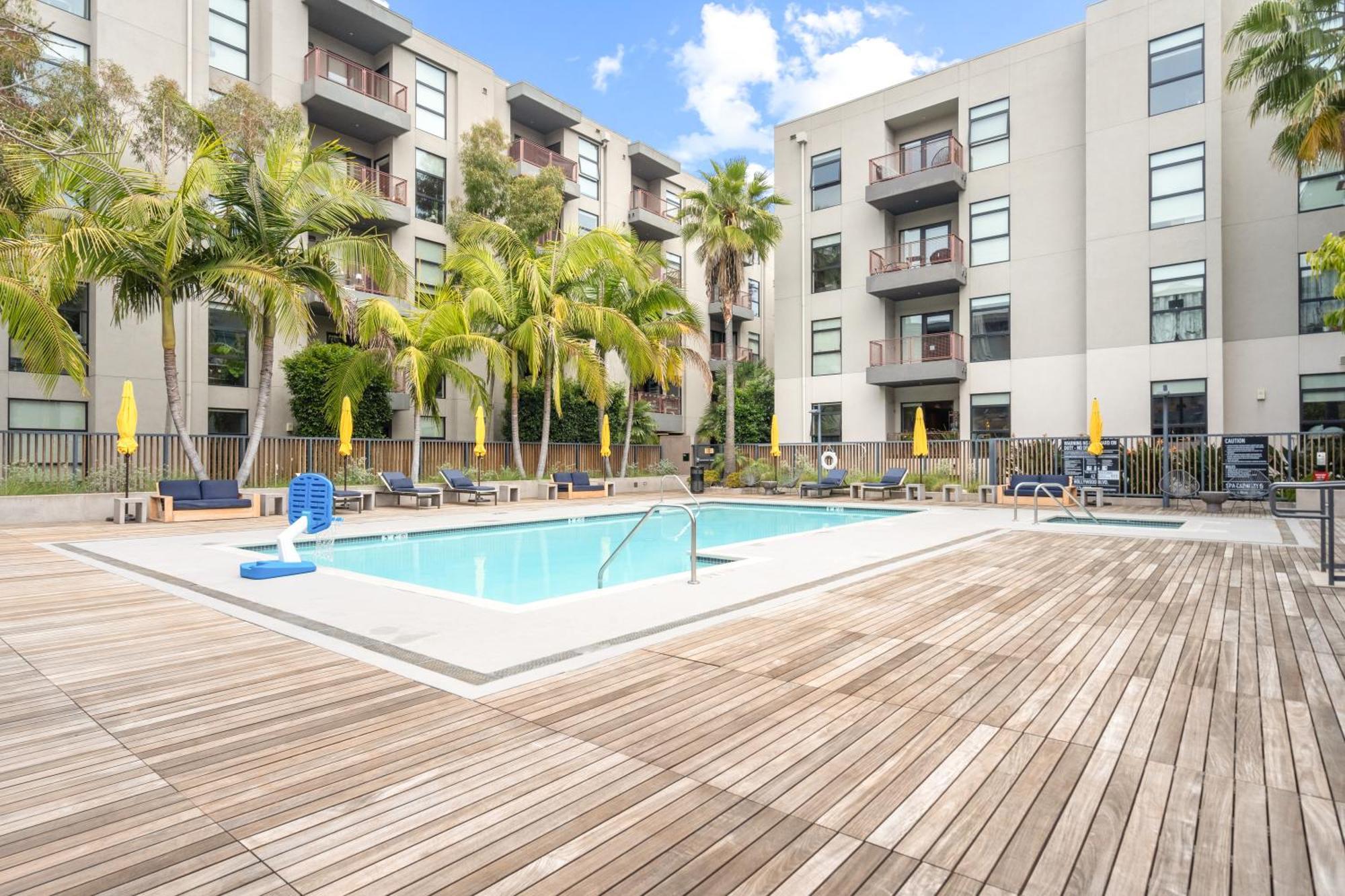 Apartment Hollywood Walk Of Fame With Parking And Gym *