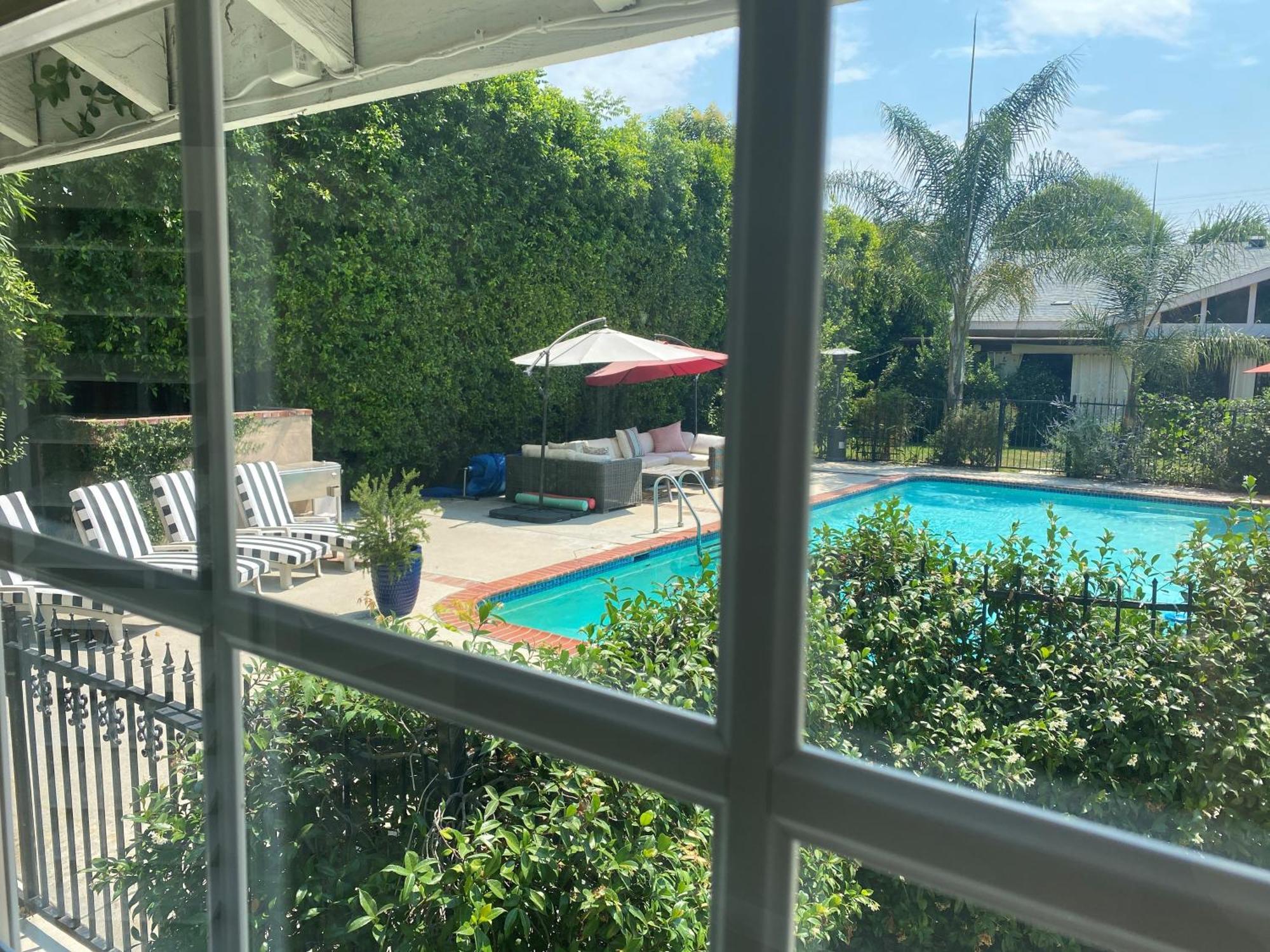 With Private Entry And Large Pool