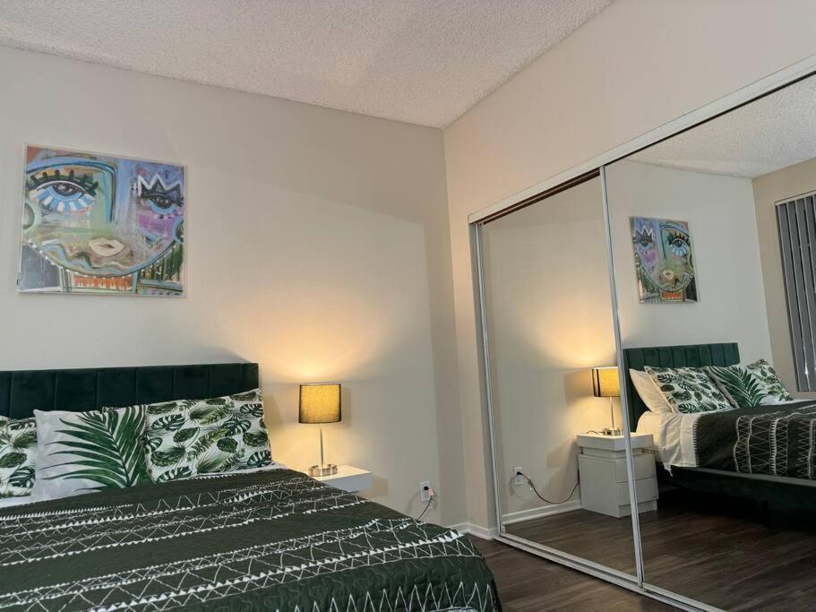 Apartment Travel Haven At Miracle Mile- 110 Los Angeles