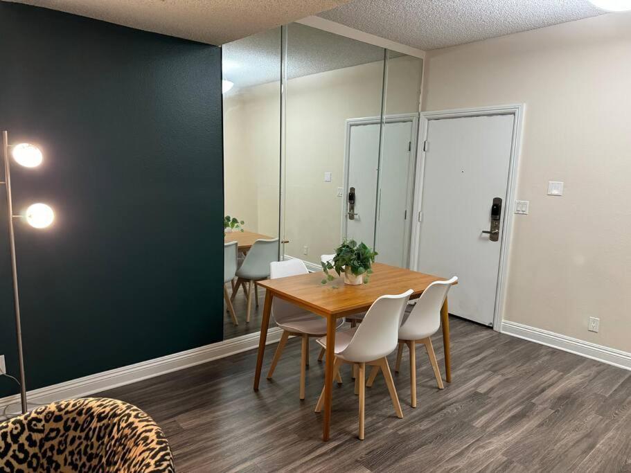 Travel Haven At Miracle Mile- 110 Apartment