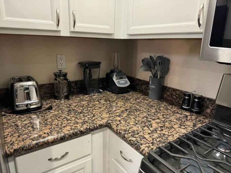 Travel Haven At Miracle Mile- 110 Apartment Los Angeles