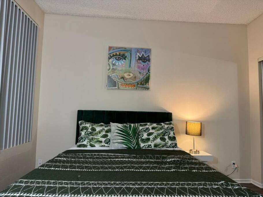 Apartment Travel Haven At Miracle Mile- 110 Los Angeles
