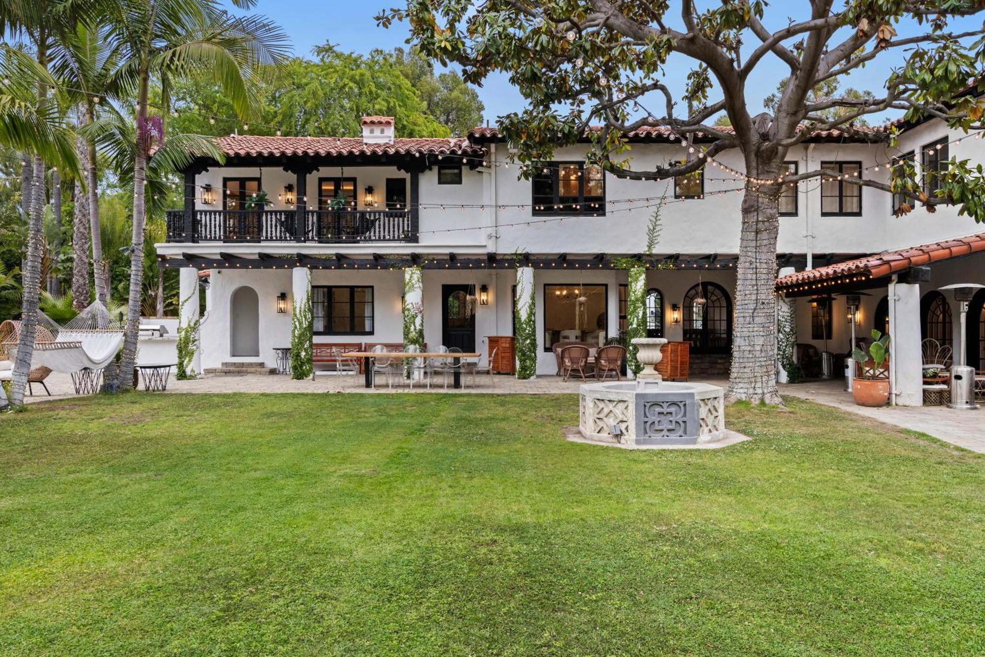 Villa Contemporary Spanish Estate In Beverly Hills