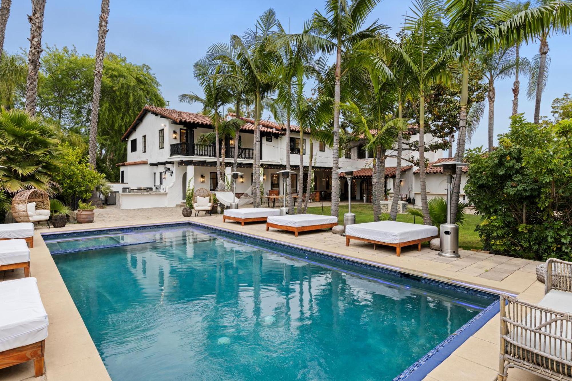 Villa Contemporary Spanish Estate In Beverly Hills Los Angeles