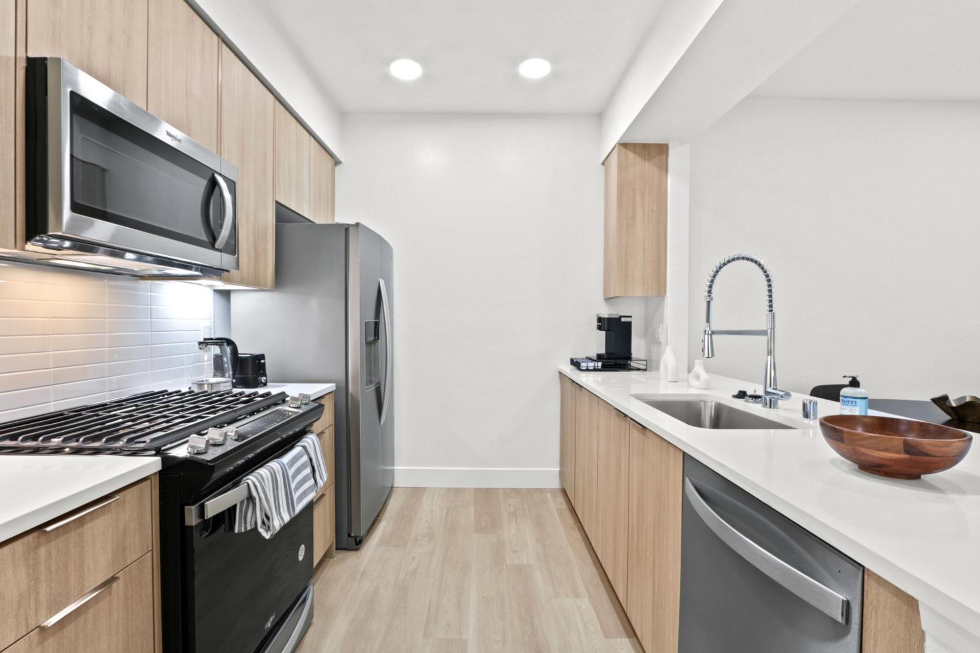 Splendid 2br, 2ba 12 Min Walk To Sm Pier!