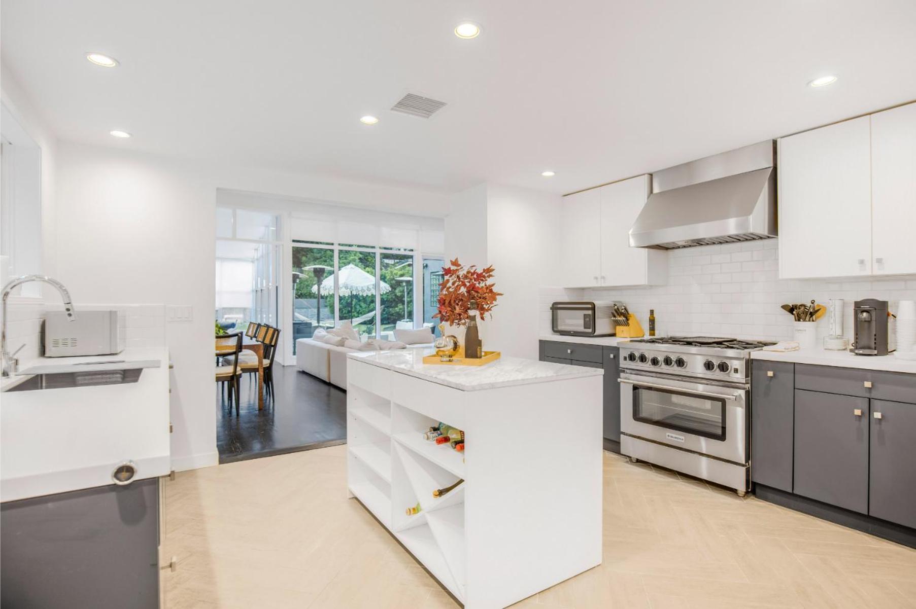 Franklin Canyon Villa