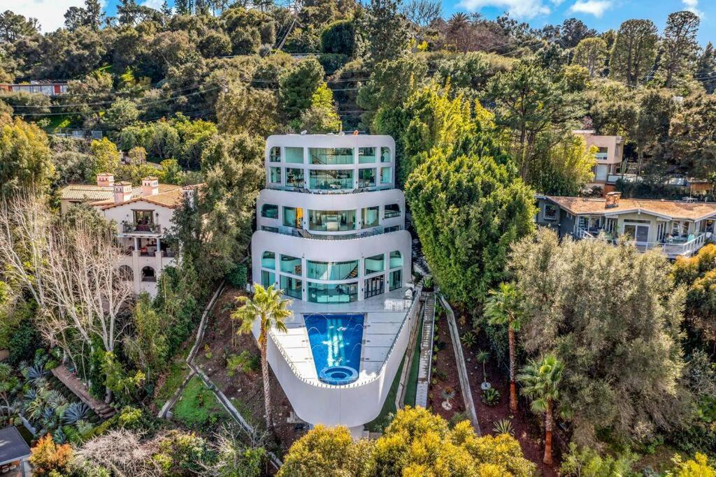Luxury Yacht Mansion In Bel Air *