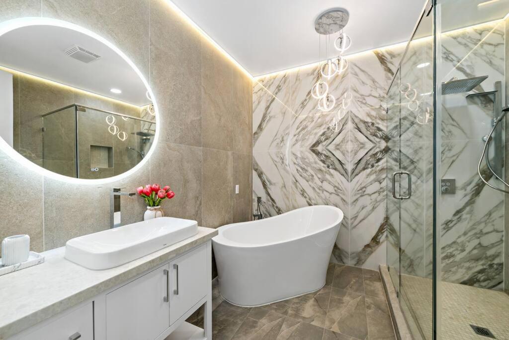 Luxury Yacht Mansion In Bel Air * Los Angeles