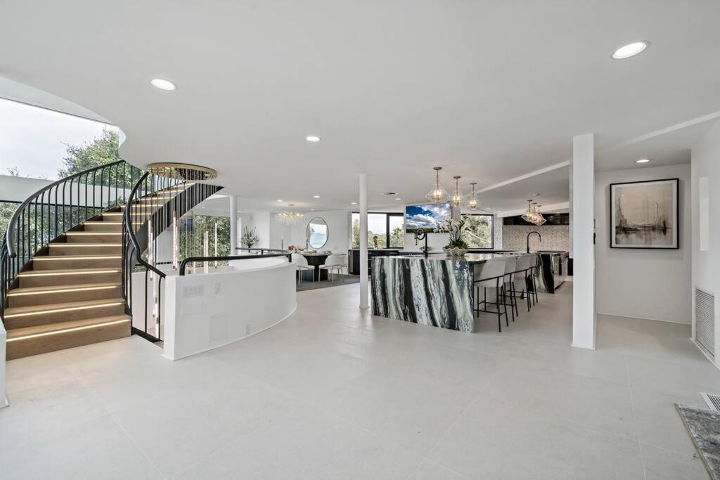 Luxury Yacht Mansion In Bel Air Los Angeles