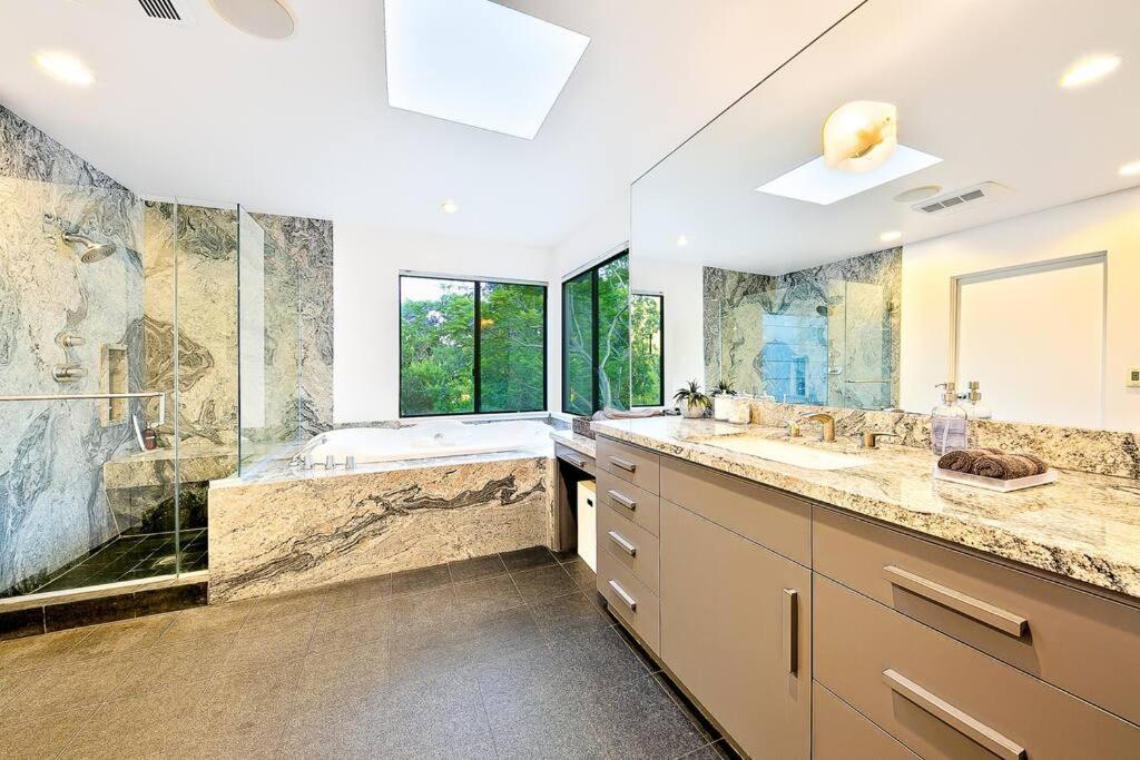 Casa Royal Beverly Hills Holiday home Los Angeles