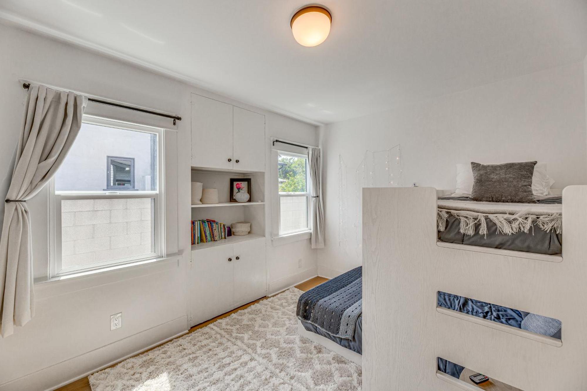 Angeles Family With Deck About 7 Mi To Downtown Holiday home Los Angeles