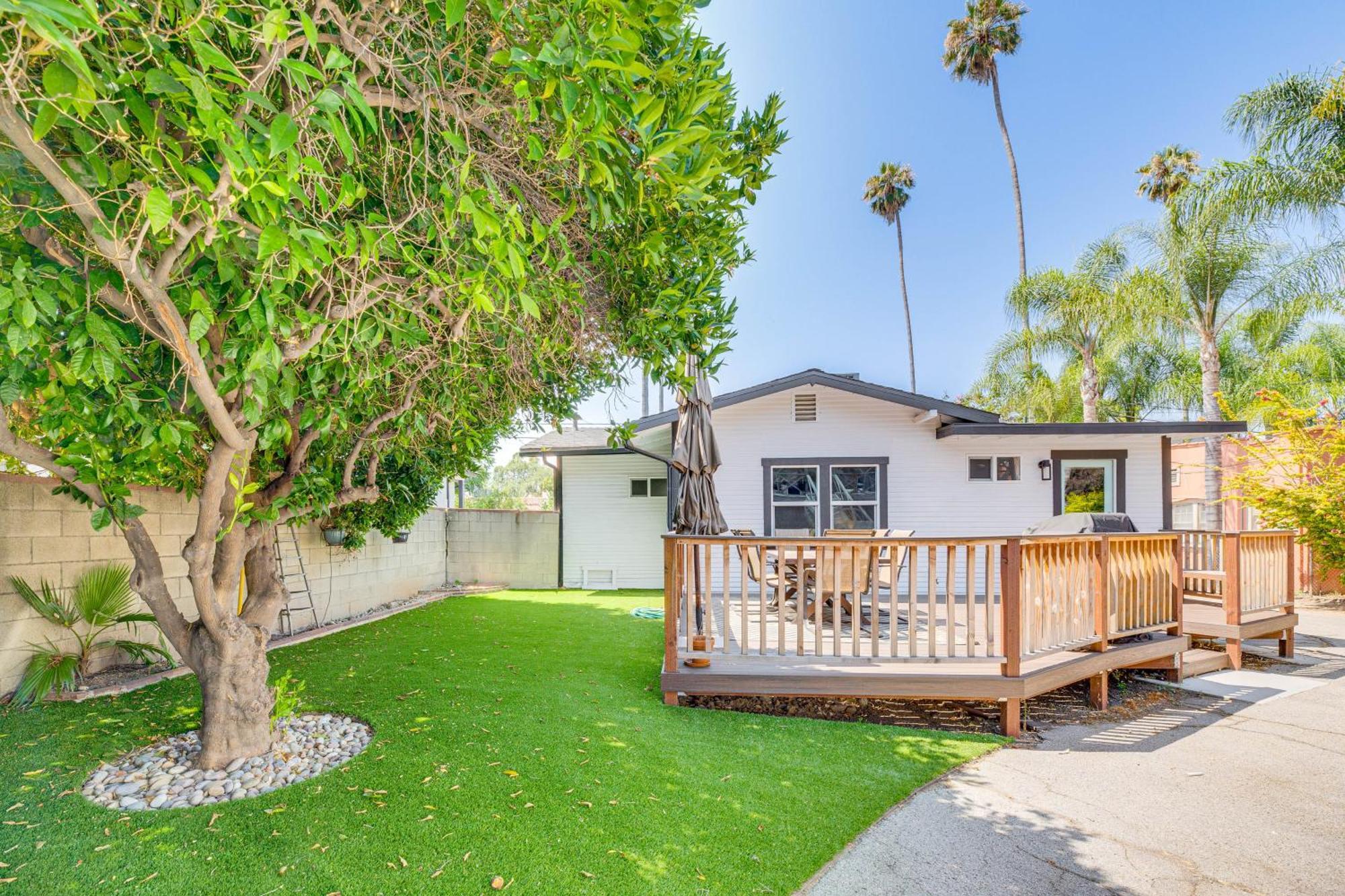 Angeles Family With Deck About 7 Mi To Downtown * Los Angeles
