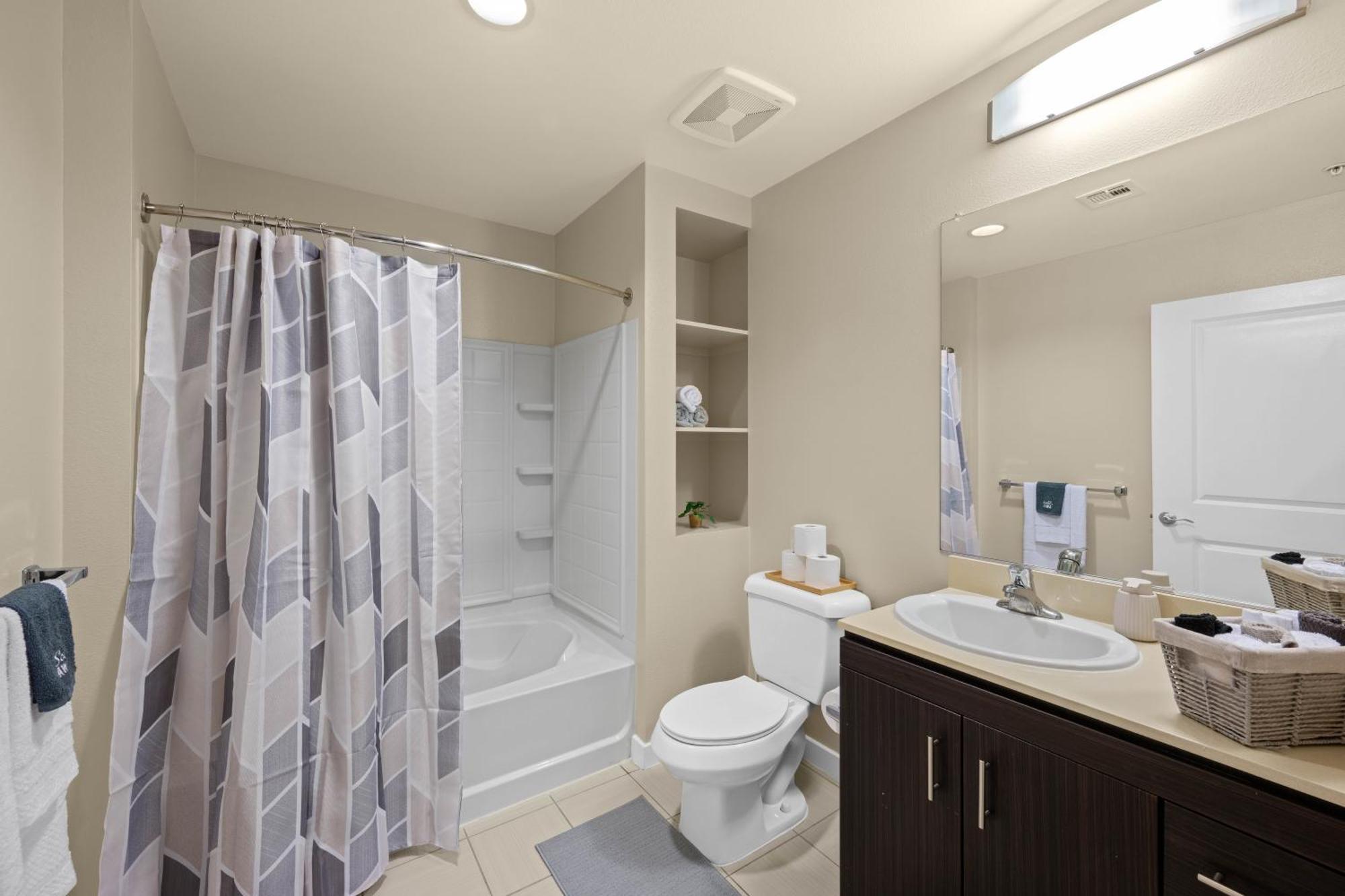 Stylish 1br In Prime La Spot Apartment *