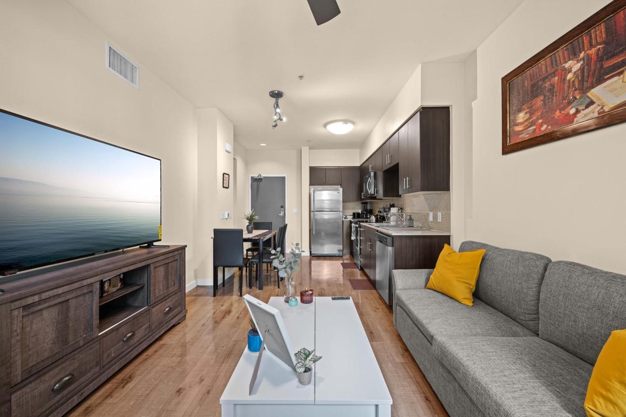 Stylish 1br In Prime La Spot Los Angeles