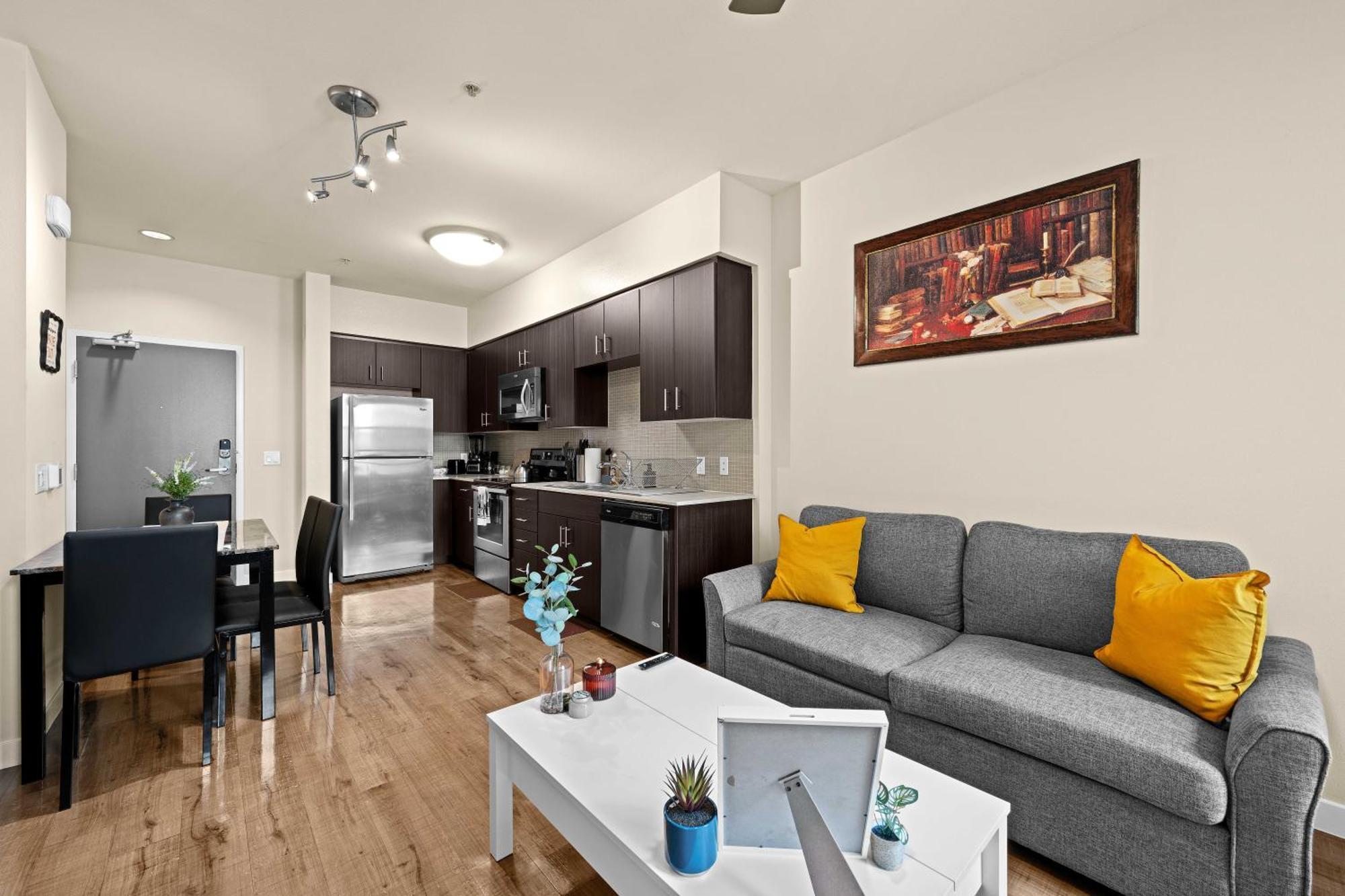Stylish 1br In Prime La Spot Apartment *