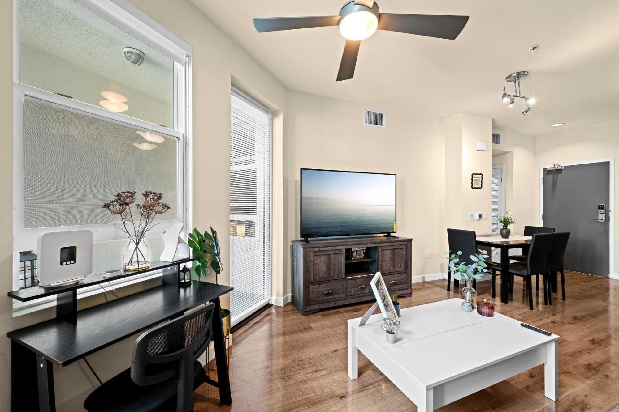 Stylish 1br In Prime La Spot *