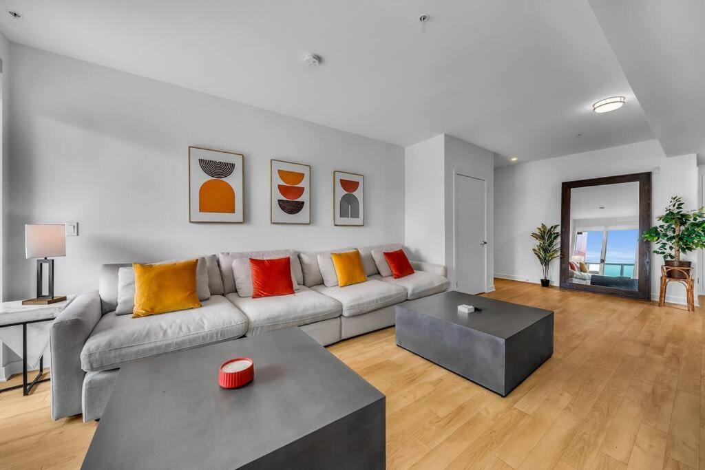 Apartment Modern & Chic In Heart Of Downtown Santa Monica