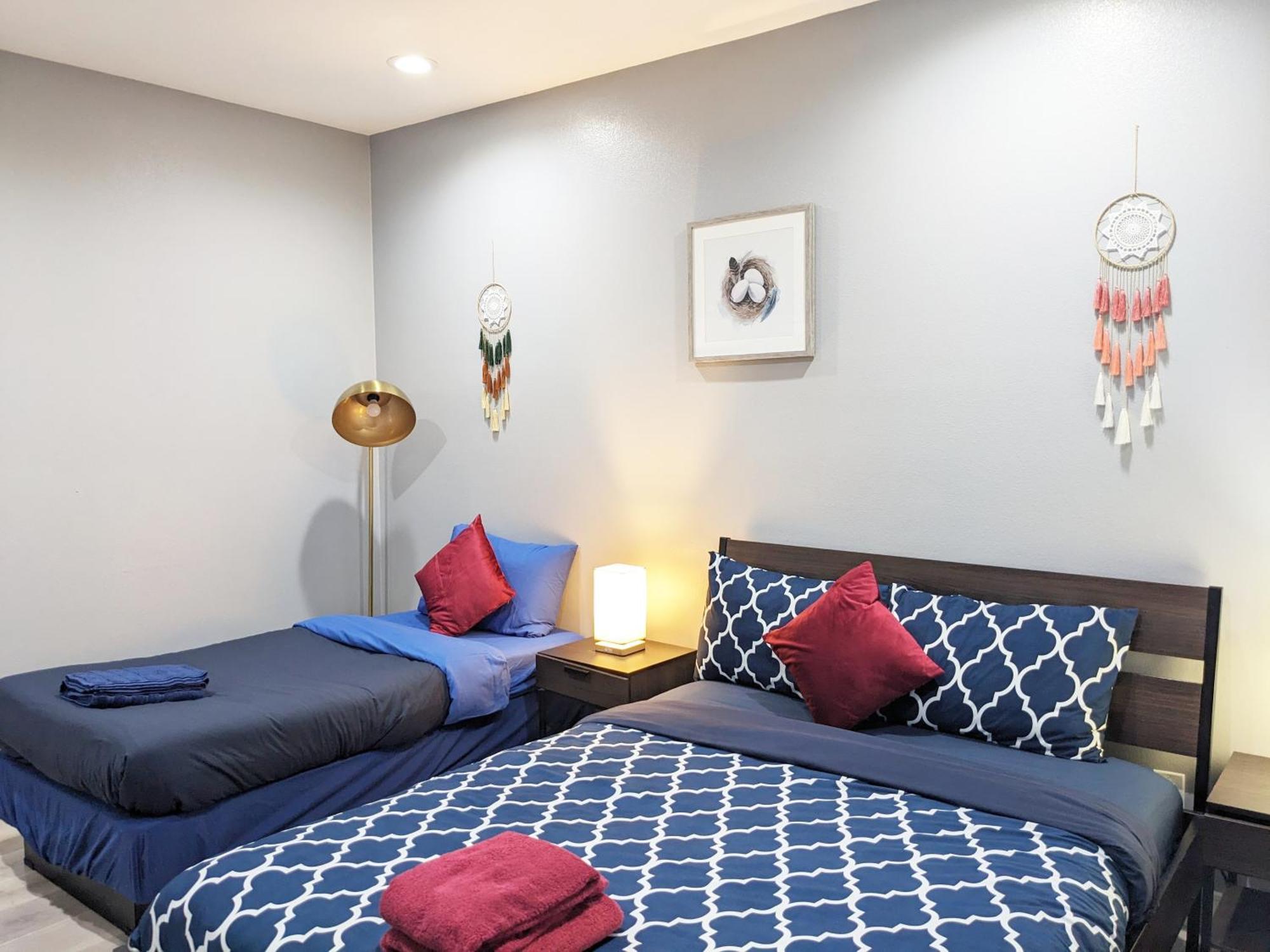 Lucky Charm 4 Bedroom Mid-city * Los Angeles