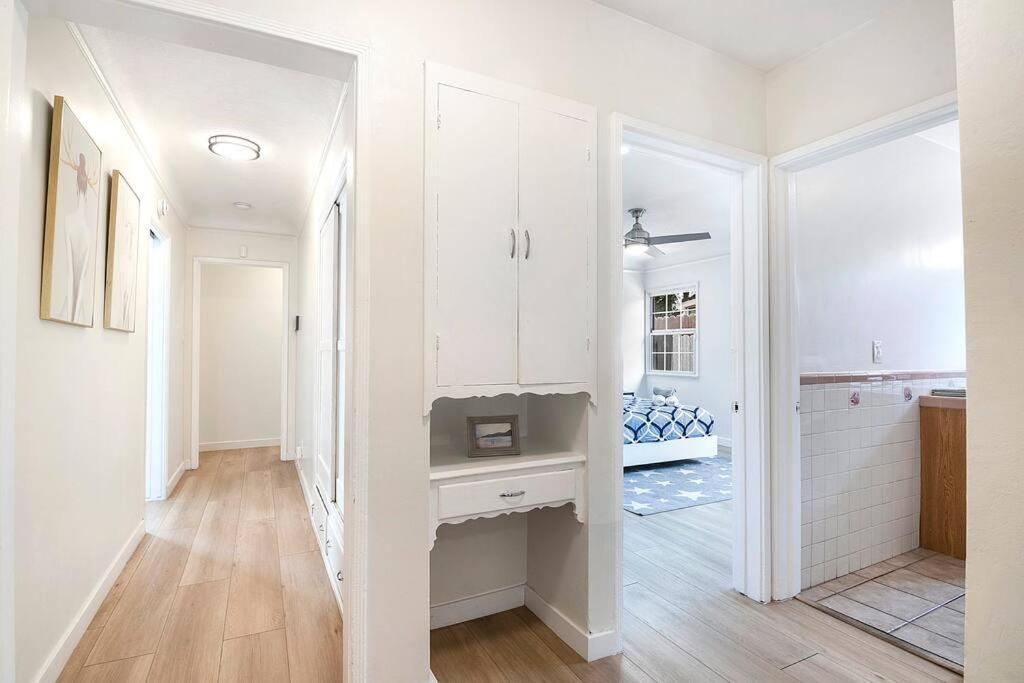 Updated 3-bedroom La With Backyard, Bbq & Family-friendly Amenities
