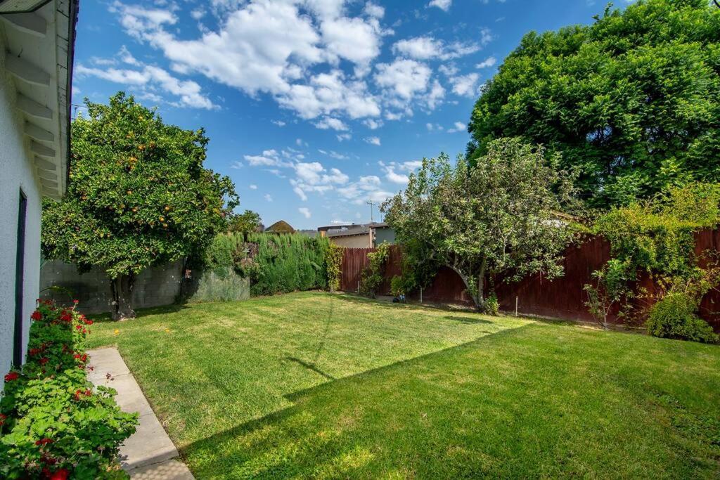Updated 3-bedroom La With Backyard, Bbq & Family-friendly Amenities * Los Angeles