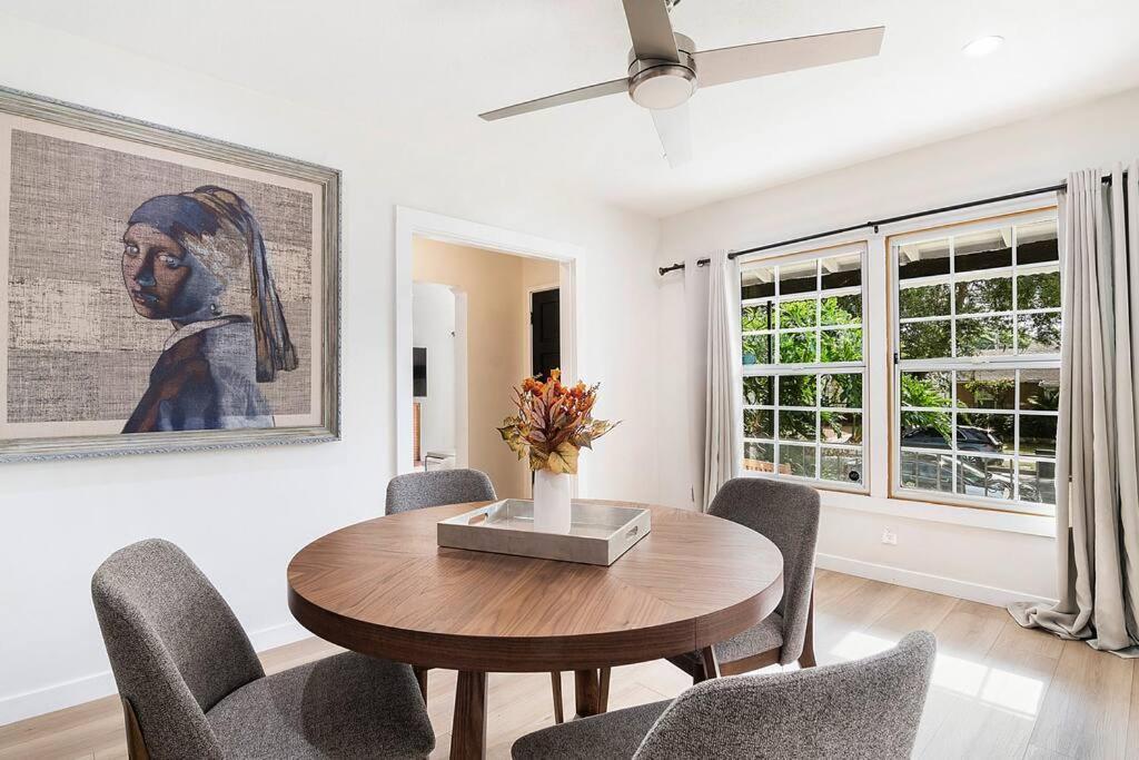 Holiday home Updated 3-bedroom La With Backyard, Bbq & Family-friendly Amenities *