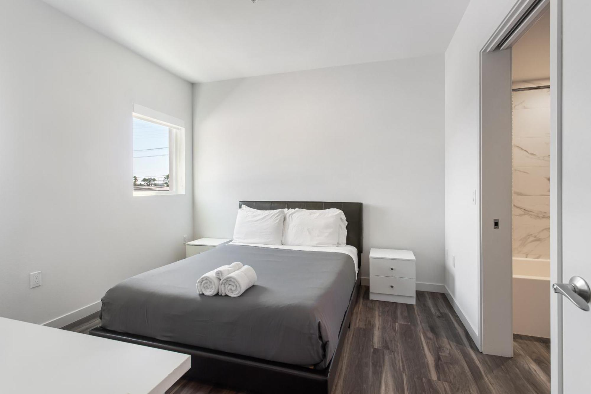 Luxury 2 Bedroom At The Heart Of Melrose Boulevard Los Angeles
