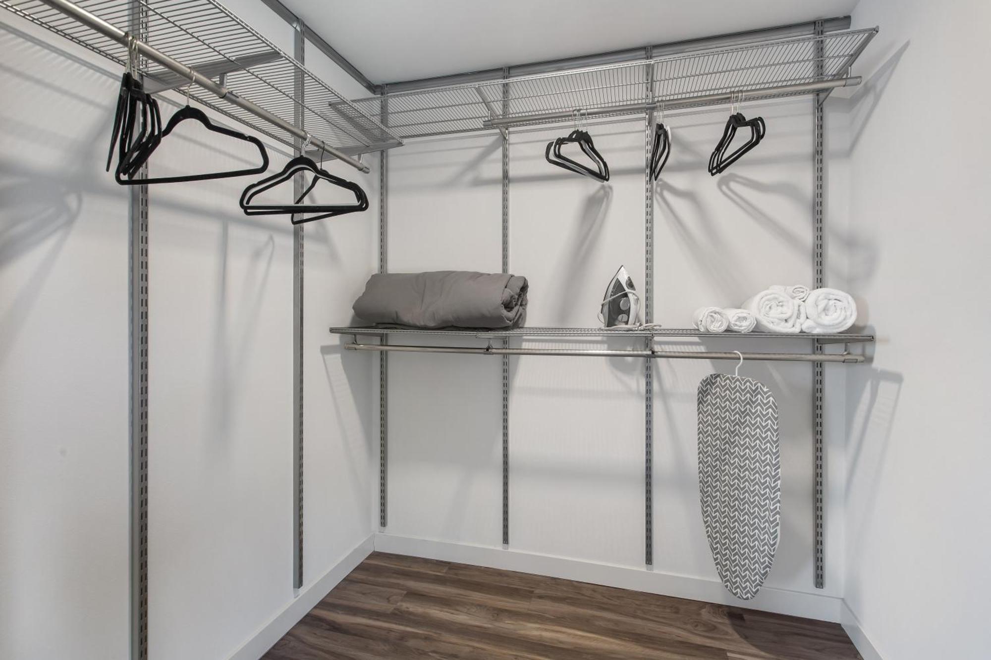 Luxury 2 Bedroom At The Heart Of Melrose Boulevard
