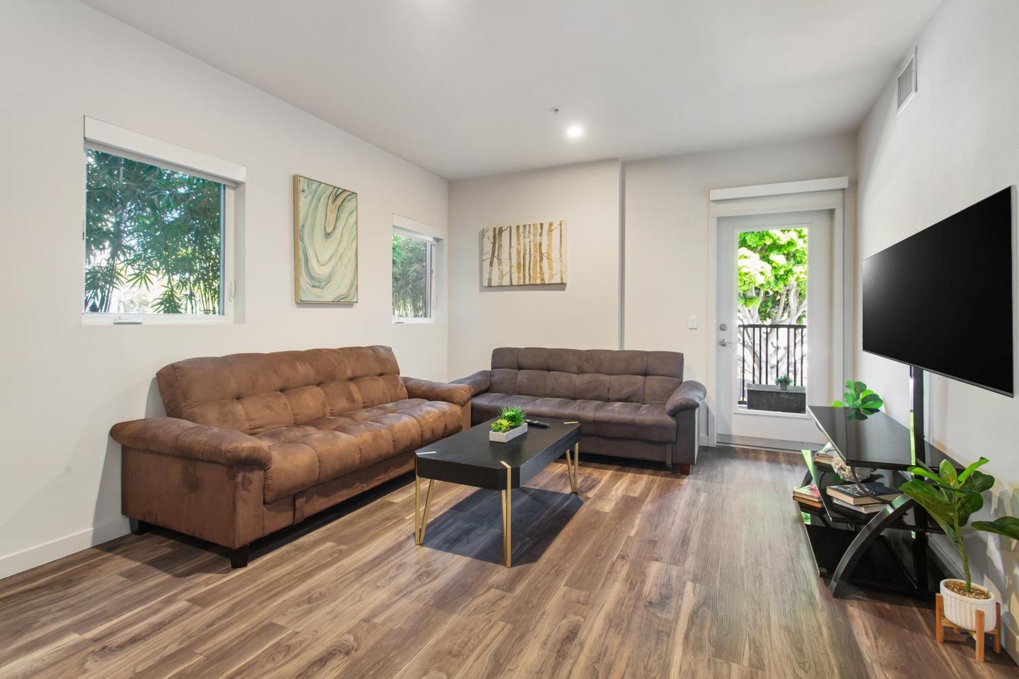 Capsule hotel Luxury 2 Bedroom At The Heart Of Melrose Boulevard Los Angeles