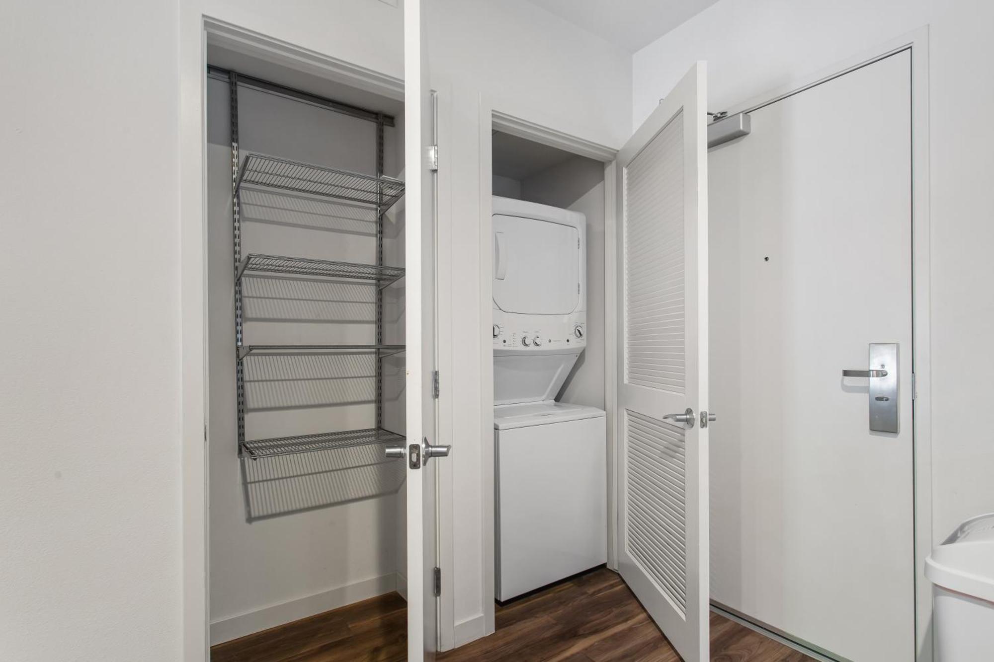 Luxury 2 Bedroom At The Heart Of Melrose Boulevard Capsule hotel *