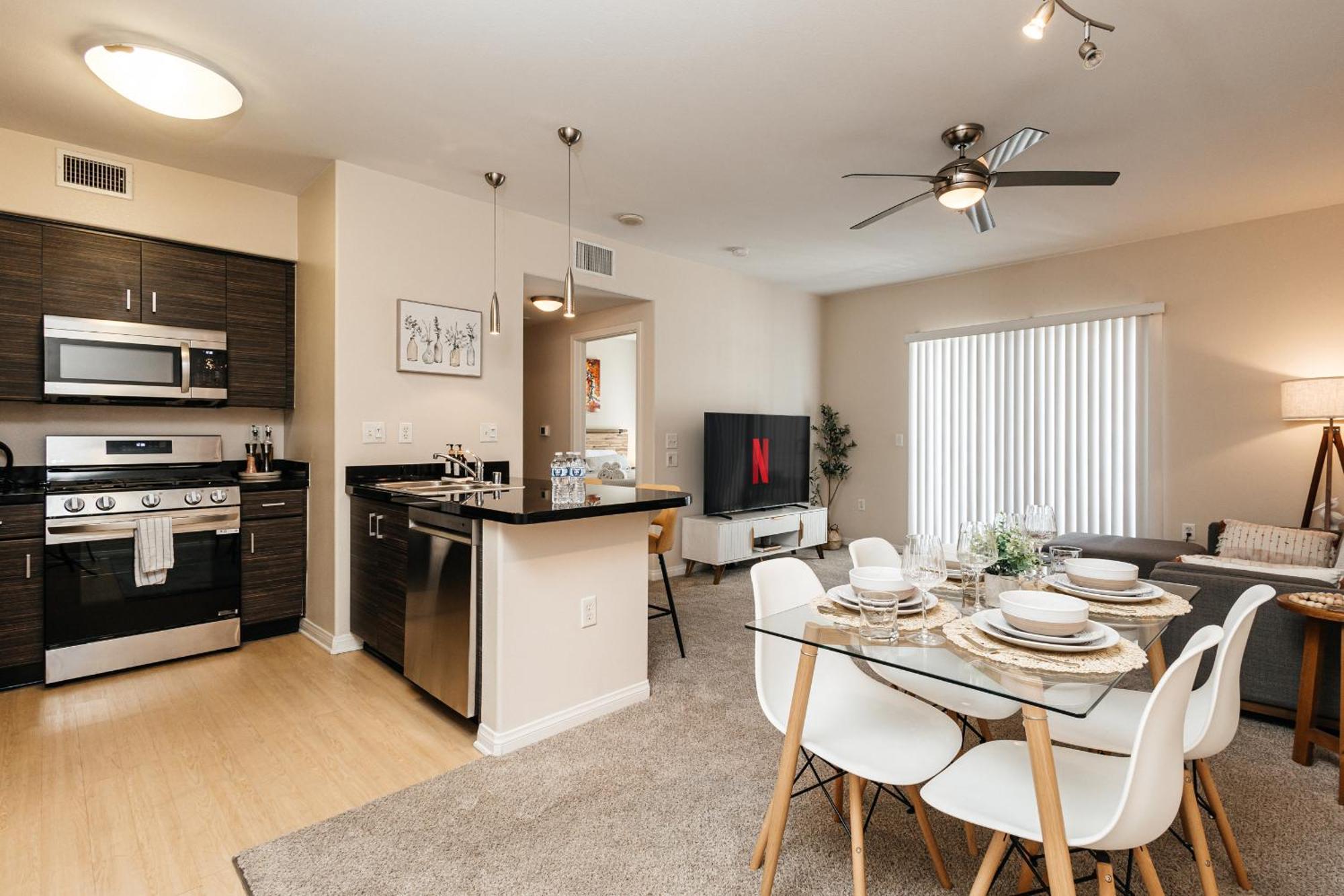 Luxury One Bedroom Minutes From The Grove Apartment Los Angeles