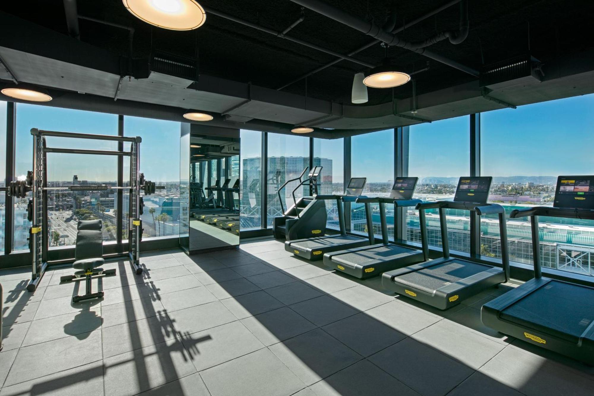Ac By Marriott Downtown Angeles 4*