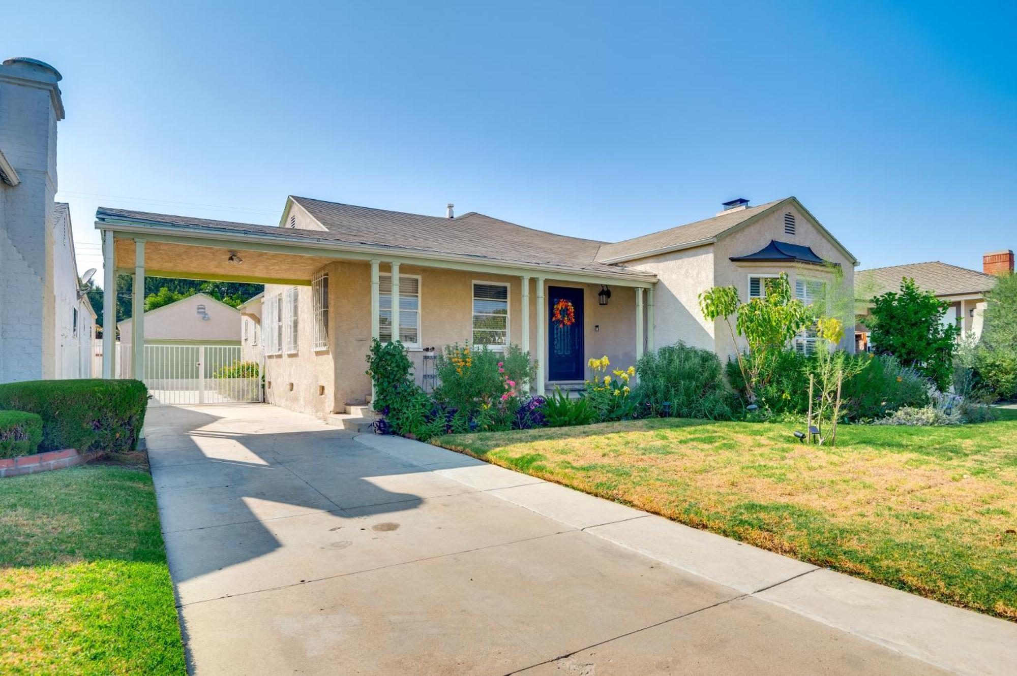 Holiday home 5 Mi To Sofi Stadium Charming Family Home! Los Angeles