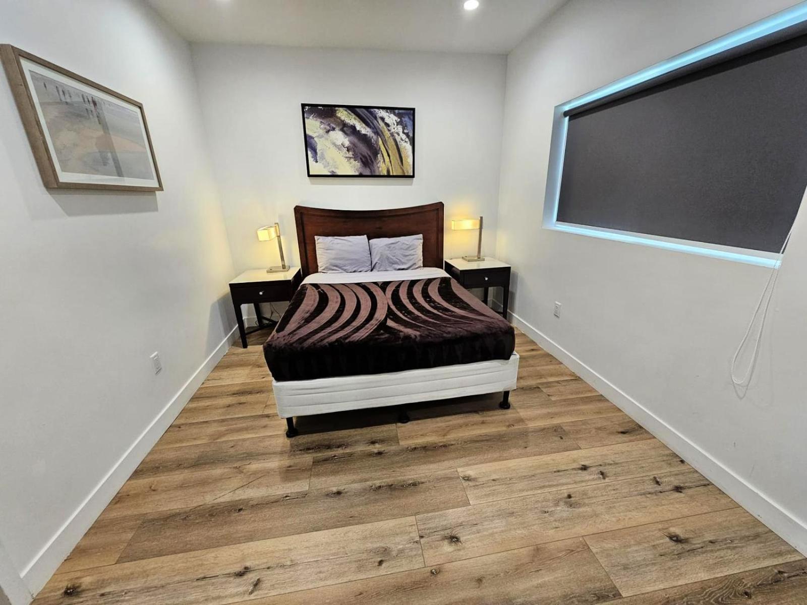 Stayspro - Hollywood Homes Minutes To Everything Spacious And Free Parking Aparthotel