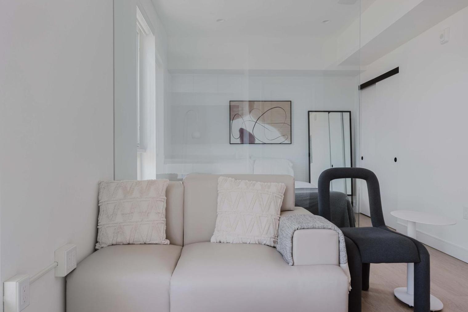 Blueground Koreatown Sundeck Wd Near Metro Lax-1227 Apartment *