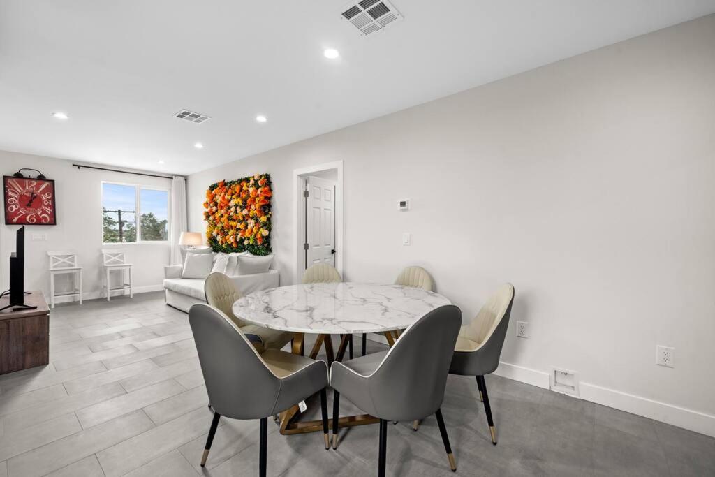 Spacious 6br Retreat In The Heart Of La Los Angeles