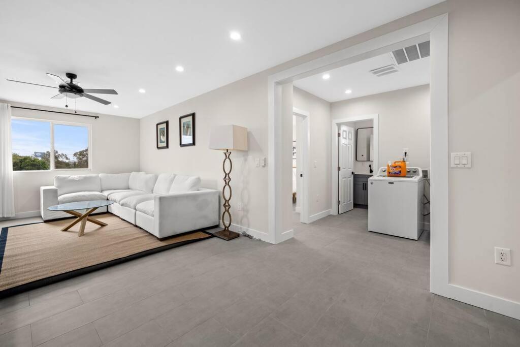Spacious 6br Retreat In The Heart Of La