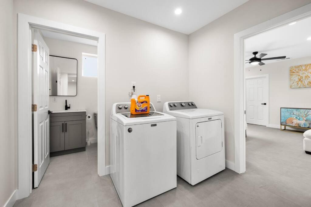 Spacious 6br Retreat In The Heart Of La * Los Angeles