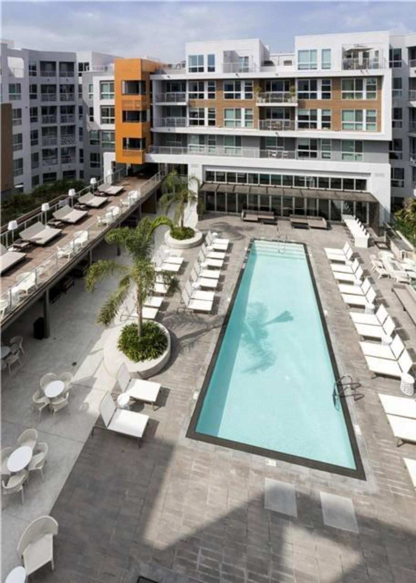 Apartamento 1br Hollywood Luxury, Pool Views, Gym I Free Parking!