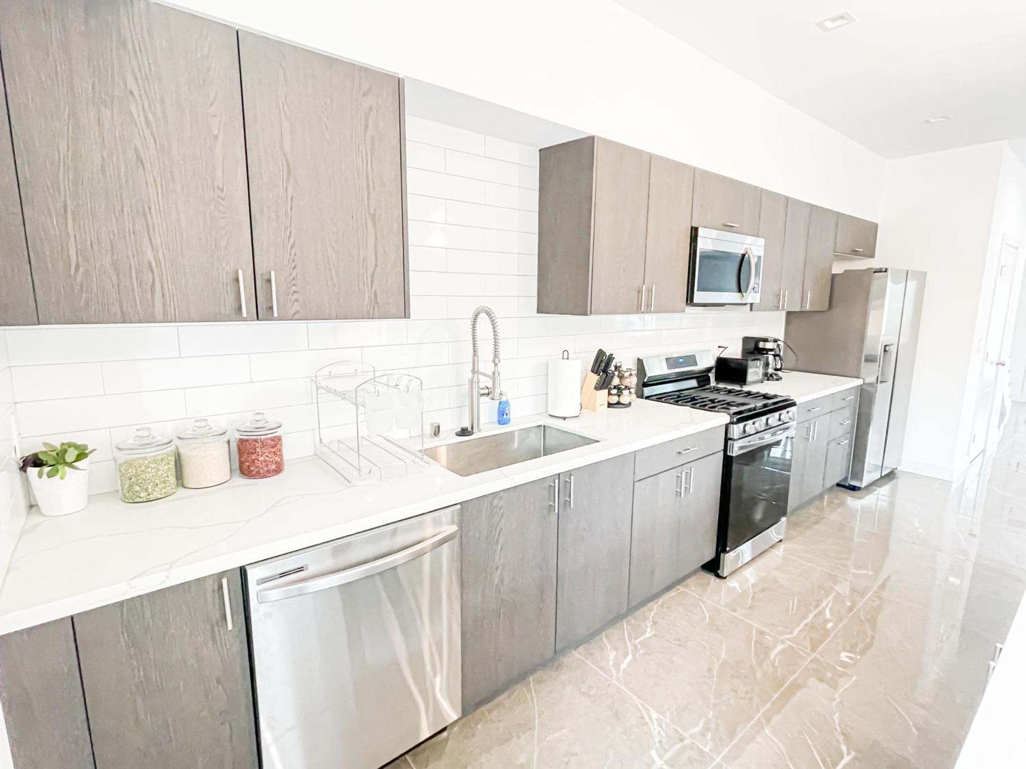 Holiday home Spacious 4 Bedroom House In K Town - Cl1 - Bev Los Angeles