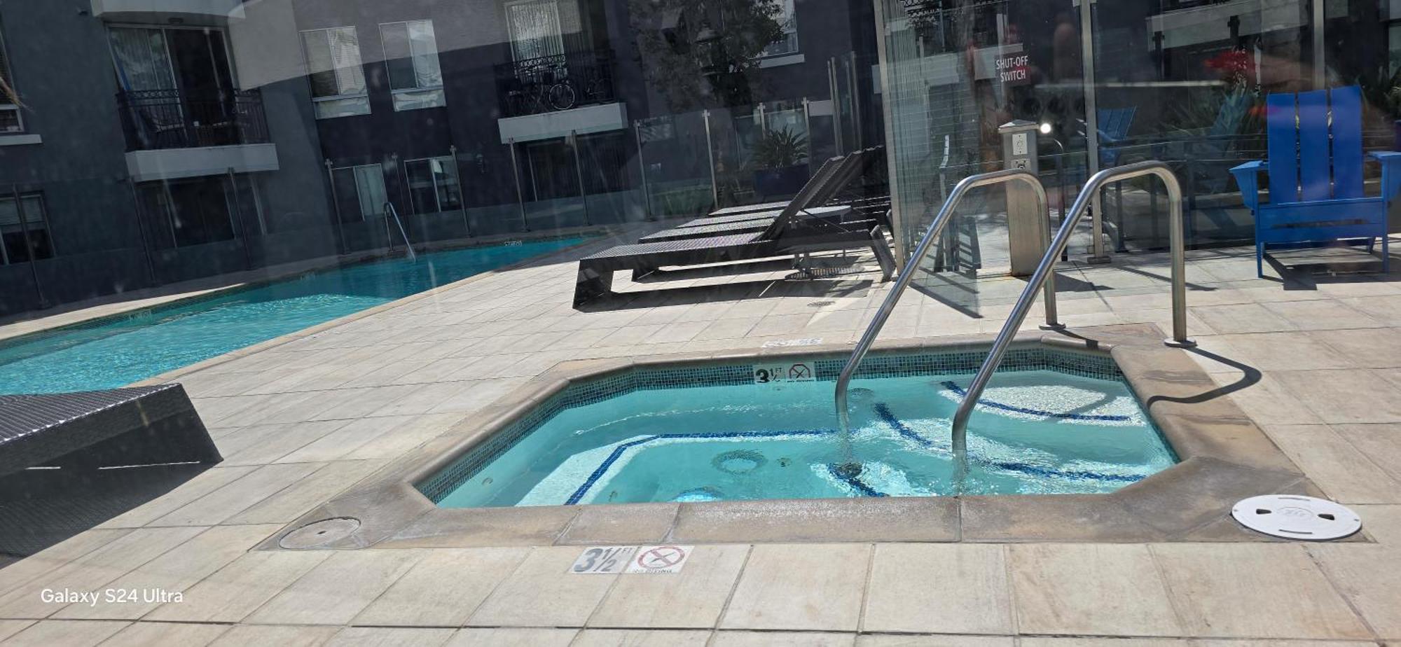 1bdr In The Heart Of Marina Del Rey Los Angeles