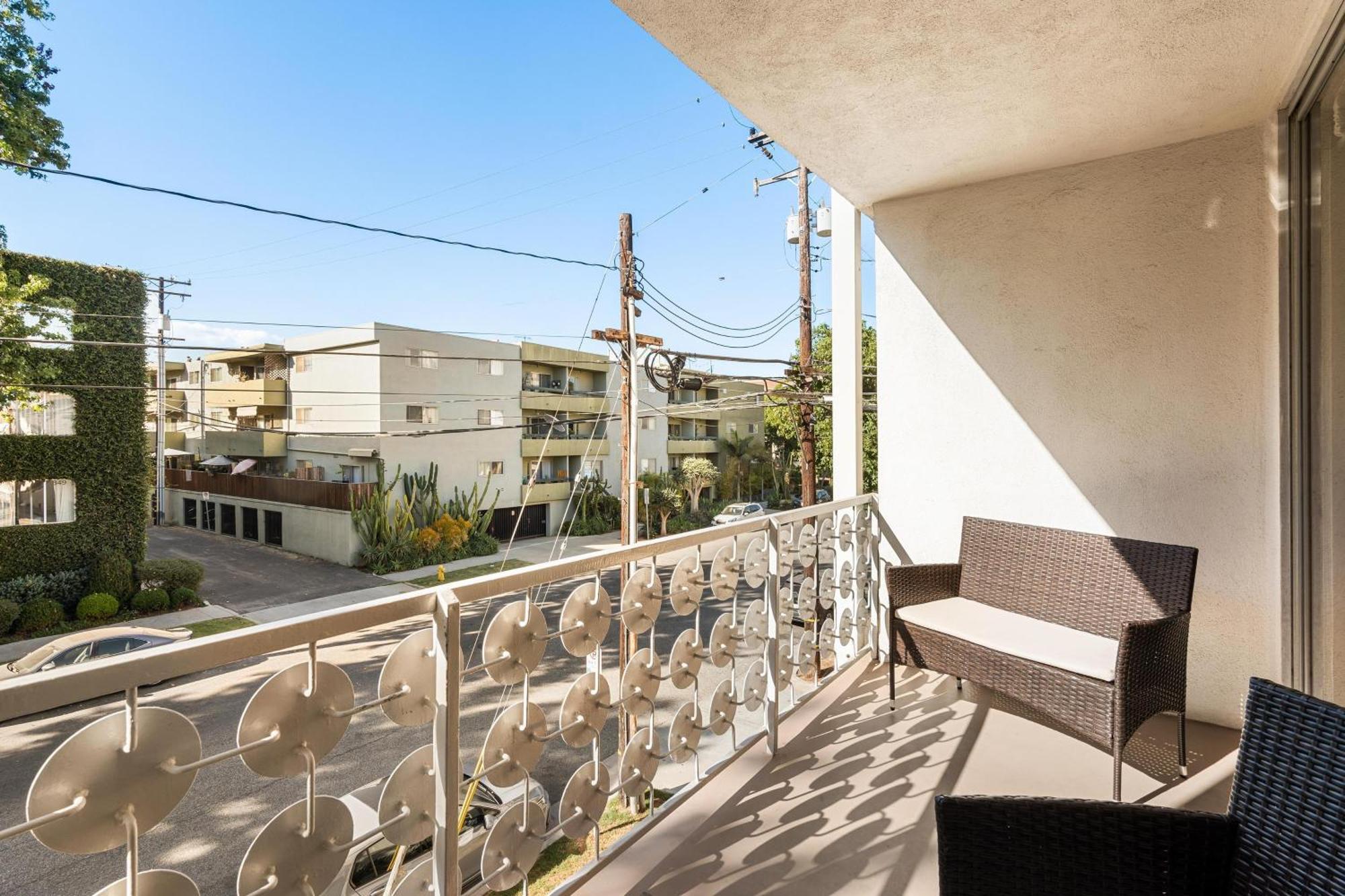 Beachfront Bliss Spacious 2br In Santa Monica * Los Angeles