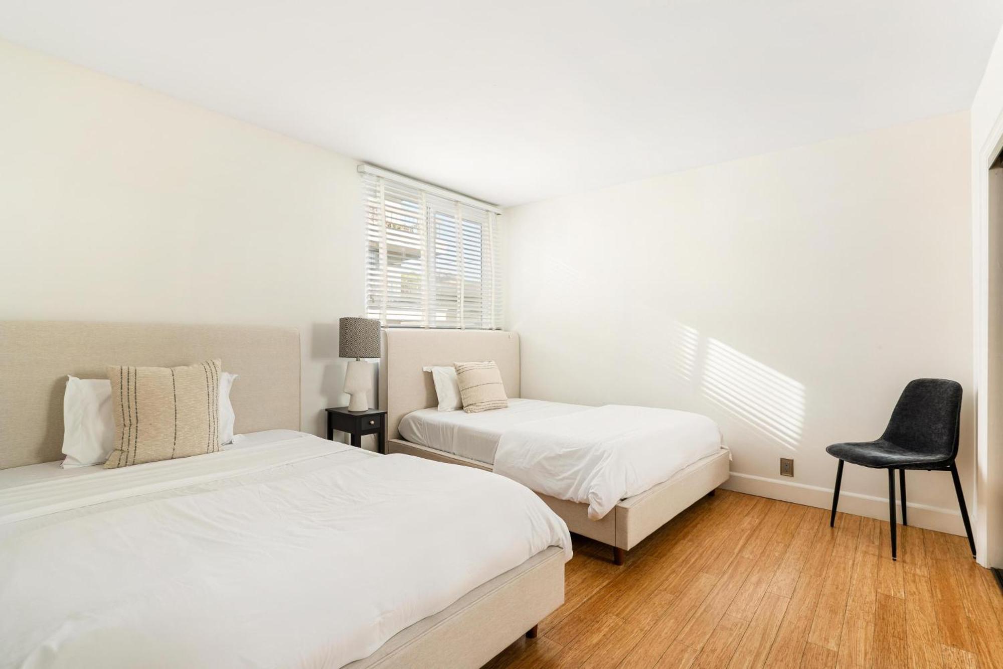 Apartment Beachfront Bliss Spacious 2br In Santa Monica *