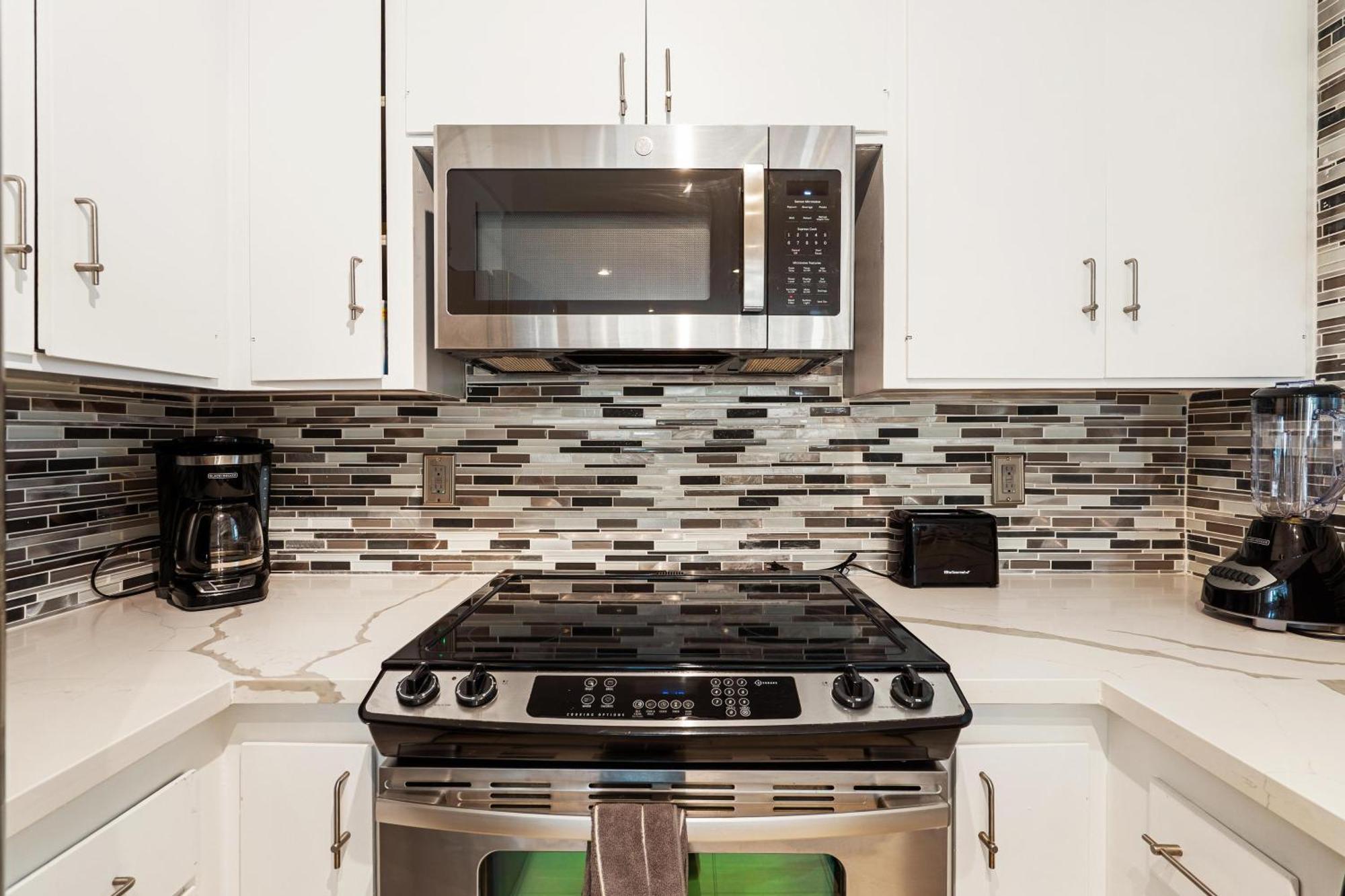 Beachfront Bliss Spacious 2br In Santa Monica Apartment Los Angeles